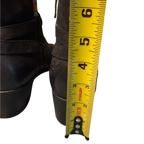 Dansko Black Leather Ankle Boots Size 39 - Picture 6 of 8